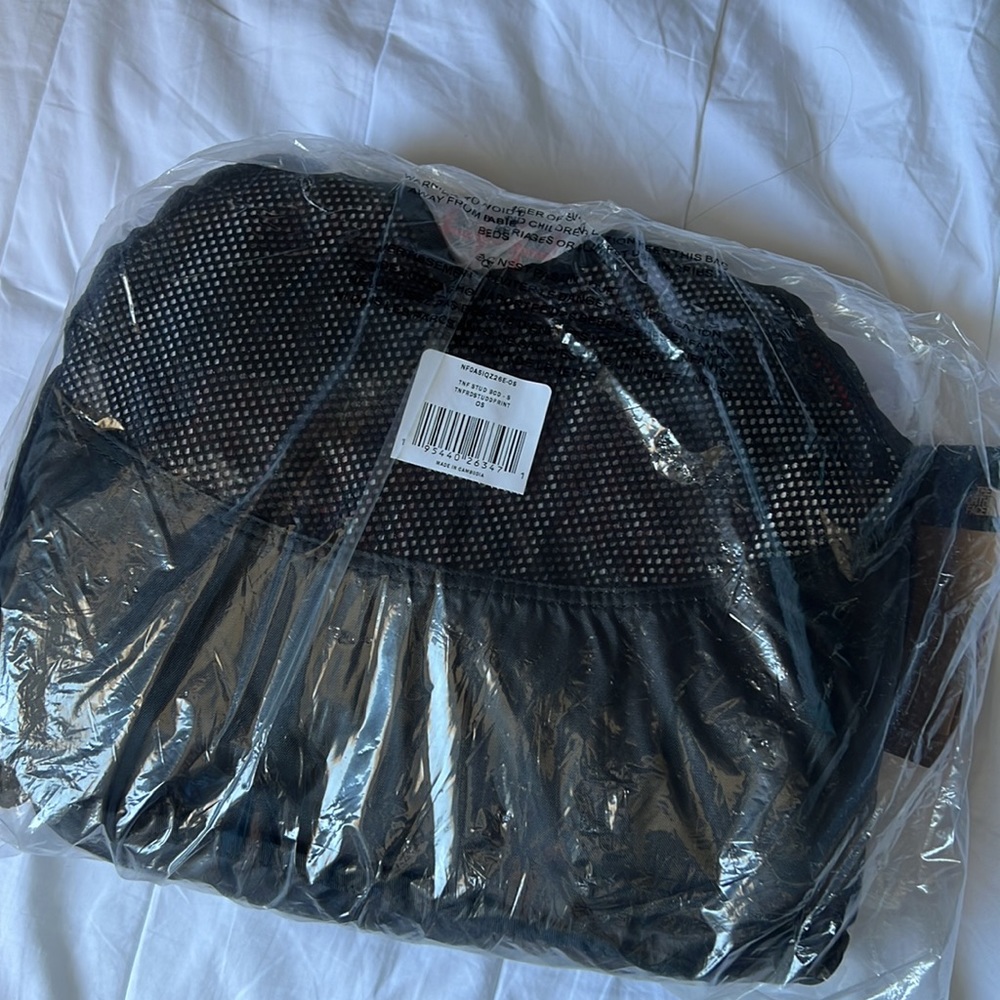 NWT Supreme The North Face Studded Camp Duffle Bag - Picture 7 of 12